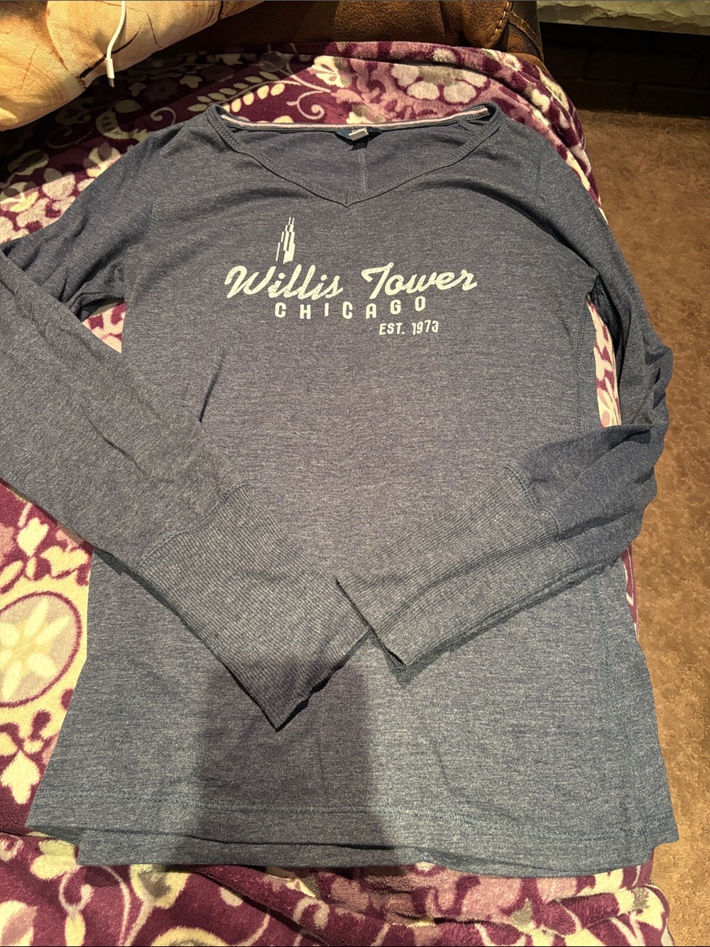 MV Sport Willis Tower Chicago Long Sleeve Tee in Heather Blue